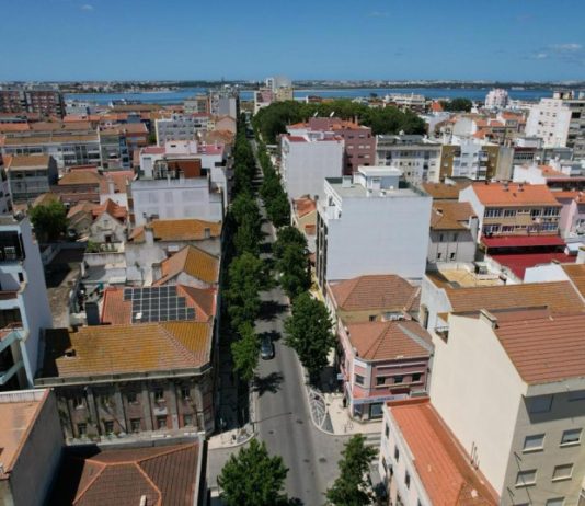 Câmara do Barreiro quer reforçar oferta de habitação a custos acessíveis