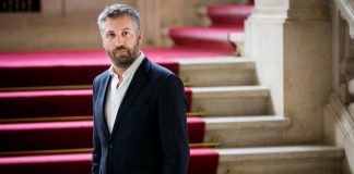 Líder do PS quer saber o que o Governo fez para evitar fim de refinaria de lítio em Setúbal