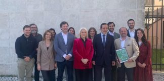 António Mendes ‘lidera’ para segurar distrito rosa