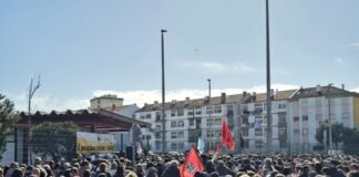 Mais de 500 pessoas em protesto contra fecho da urgência de Obstetrícia do Barreiro 643593859 18190458472358975 1745375103167829883 n