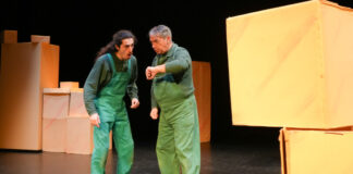 “Volta ao mundo em 80 caixas” no Teatro-Estúdio António Assunção @Jose¦ü Frade 20 02 26 2