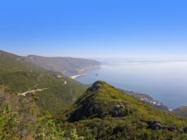 Câmara de Setúbal quer transporte marítimo para praias da Arrábida em 2027 Arrabida Cruzes 2021 3 scaled