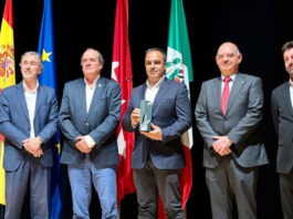 SMS recebem prémio internacional de limpeza urbana Serviços Municipalizados Setúbal Prémio Escobas de Prata