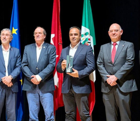 SMS recebem prémio internacional de limpeza urbana Serviços Municipalizados Setúbal Prémio Escobas de Prata