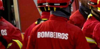 Seis carros e 300 pessoas retiradas devido a fogo em garagem em Setúbal Bombeiros costas332