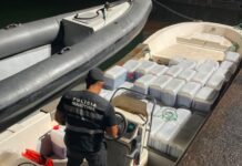 Polícia Marítima apreende 5.900 litros de combustível em Almada Polícia Marítima apreende embarcação com combustível em Porto Brandão