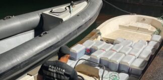 Polícia Marítima apreende 5.900 litros de combustível em Almada Polícia Marítima apreende embarcação com combustível em Porto Brandão